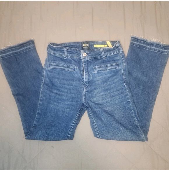 Anthropologie Denim - Maeve By Anthropologie Blue Denim Raw Hem Jeans Straight Leg Size 28 High Waist